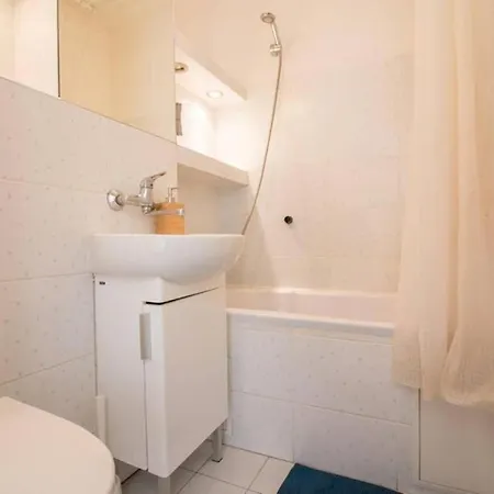 Apartment Bright And Cozy- Golden Apartments- Center- Zelazna Warsaw