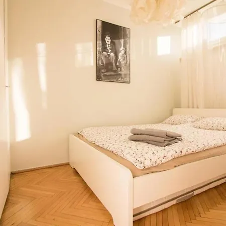 Bright And Cozy- Golden Apartments- Center- Zelazna Apartment *